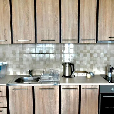 апартамент Flowers Apartment Warna