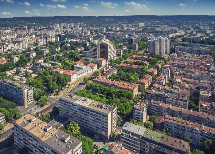 апартамент Flowers Apartment