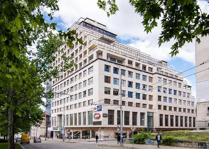 апартамент Flowers * Varna